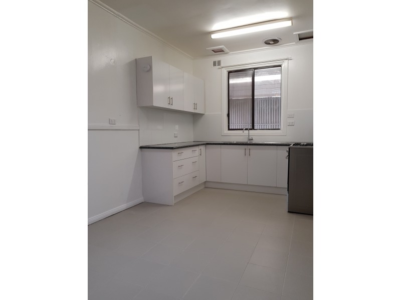 42 Fourth Avenue, Woodville Gardens SA 5012