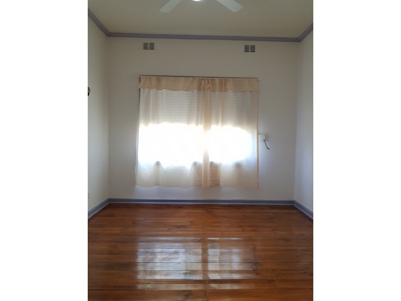 42 Fourth Avenue, Woodville Gardens SA 5012