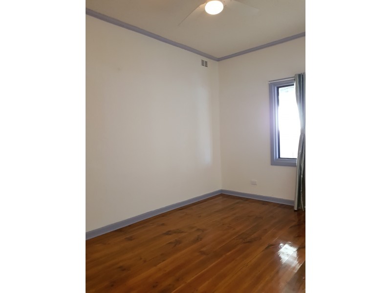 42 Fourth Avenue, Woodville Gardens SA 5012