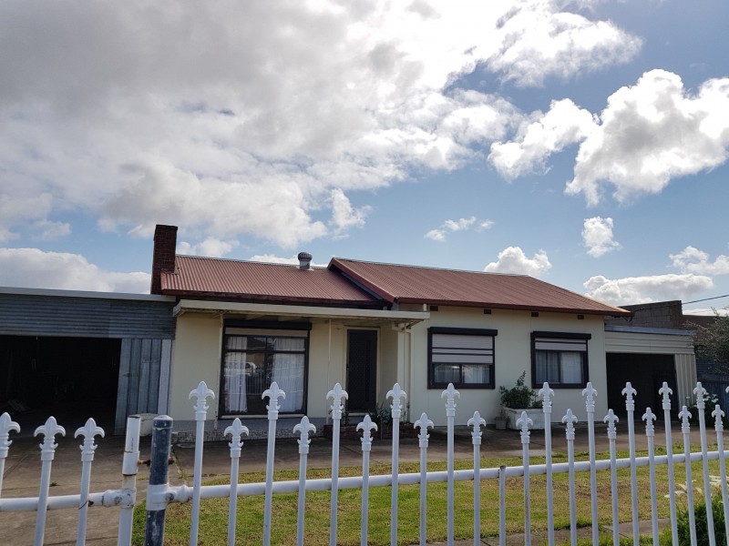 42 Fourth Avenue, Woodville Gardens SA 5012