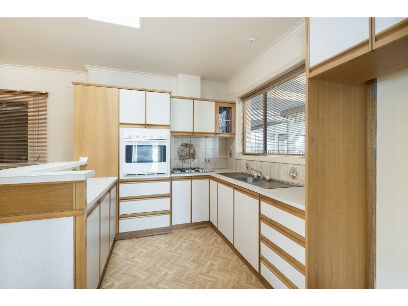 10 Barnes Crescent, Parafield Gardens SA 5107