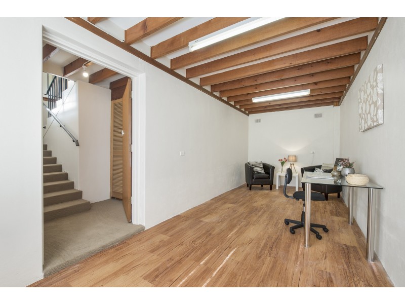 4 Sitters Memorial Drive, Burnside SA 5066