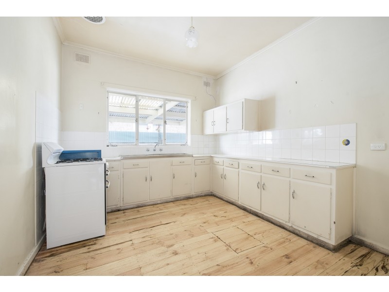 31 Edward Street, Ottoway SA 5013
