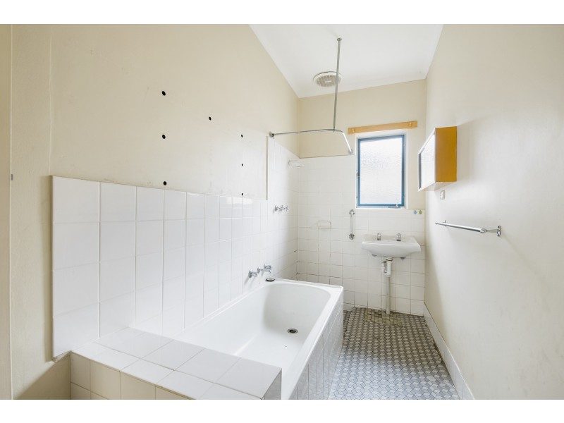 31 Edward Street, Ottoway SA 5013