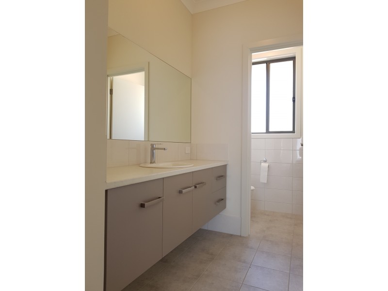 2a Alfreda Street, Athol Park SA 5012