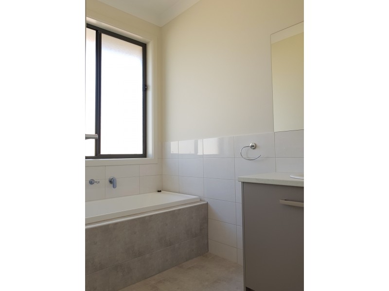 2a Alfreda Street, Athol Park SA 5012