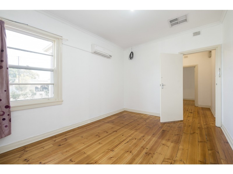 22 Fourth Avenue, Woodville Gardens SA 5012