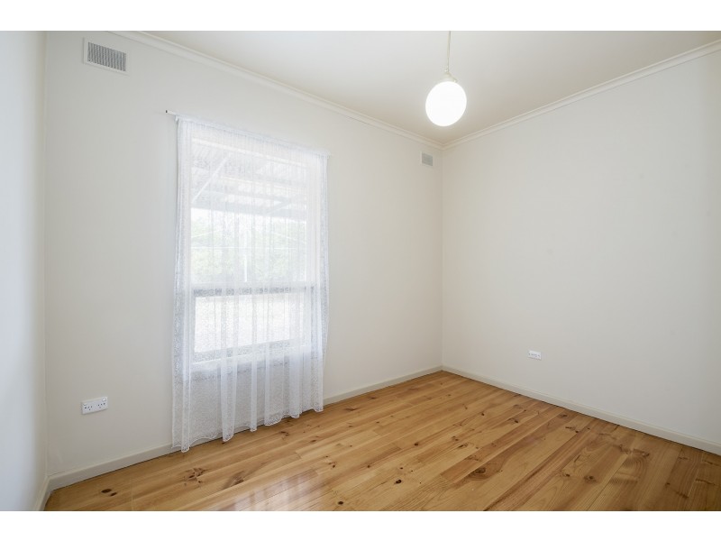 10 Barnes Crescent, Parafield Gardens SA 5107