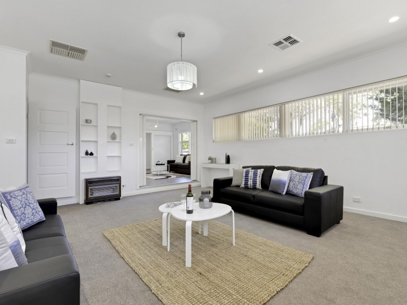 2 Tora Court, Park Holme SA 5043