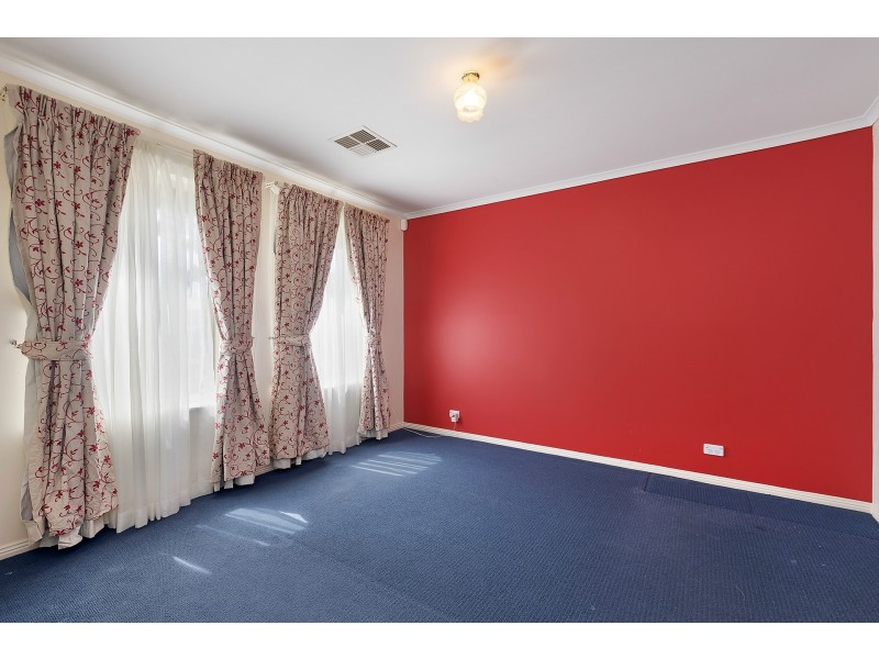 11 Suffolk Street, Angle Park SA 5010