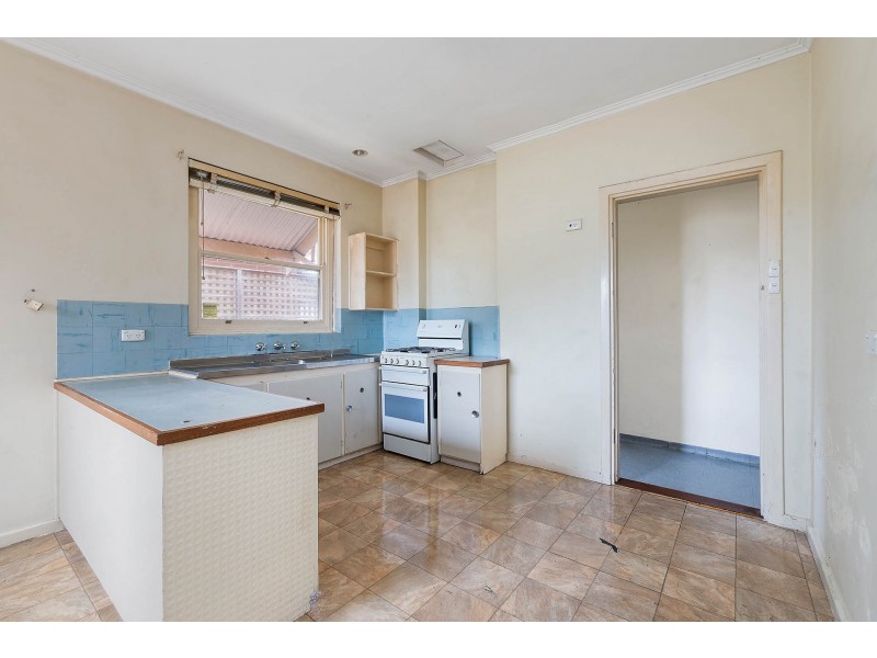 14 Colin Street, Findon SA 5023
