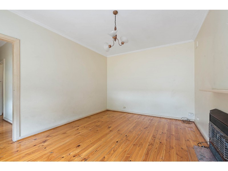 14 Colin Street, Findon SA 5023