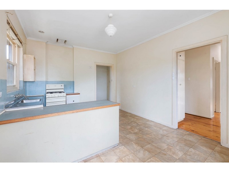 14 Colin Street, Findon SA 5023