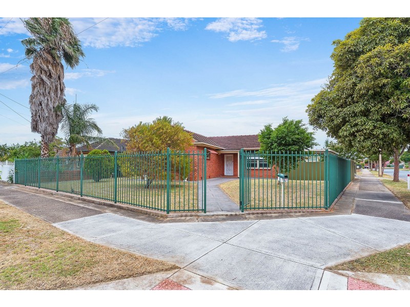 14 Colin Street, Findon SA 5023