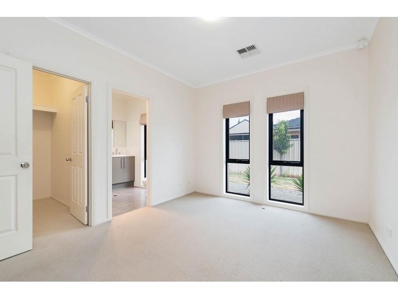 Unit 2/2 Stonehaven Street, Pennington SA 5013