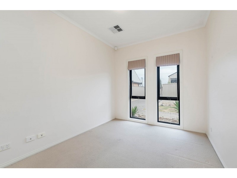 Unit 2/2 Stonehaven Street, Pennington SA 5013