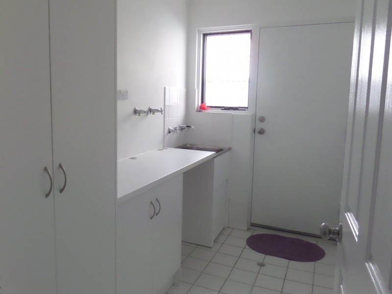 5 Hamley Crescent, Mansfield Park SA 5012