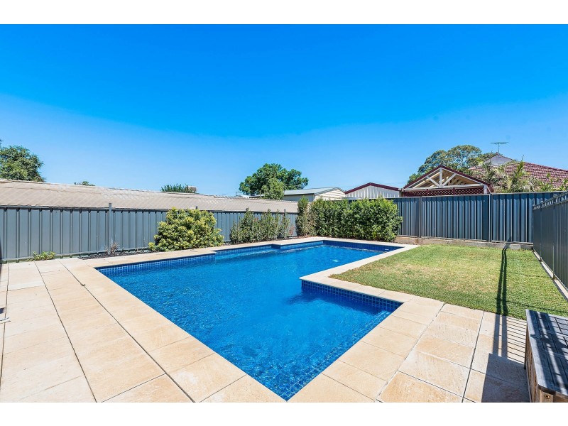 24 Green Road, Woodville West SA 5011