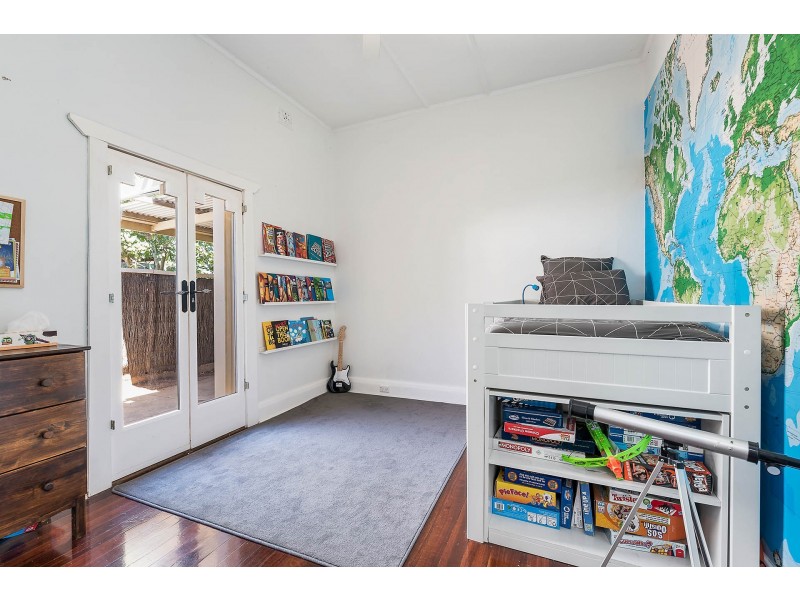 24 Green Road, Woodville West SA 5011