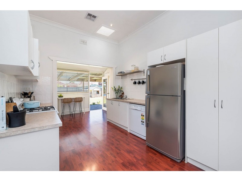 24 Green Road, Woodville West SA 5011