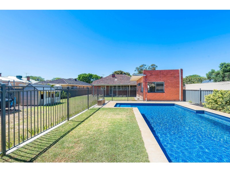 24 Green Road, Woodville West SA 5011