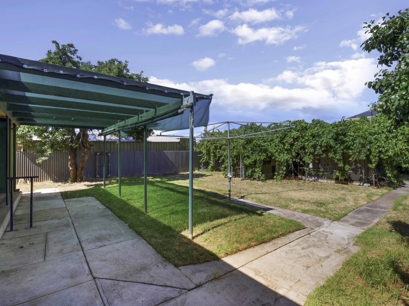 9 Bedford Street, Mansfield Park SA 5012