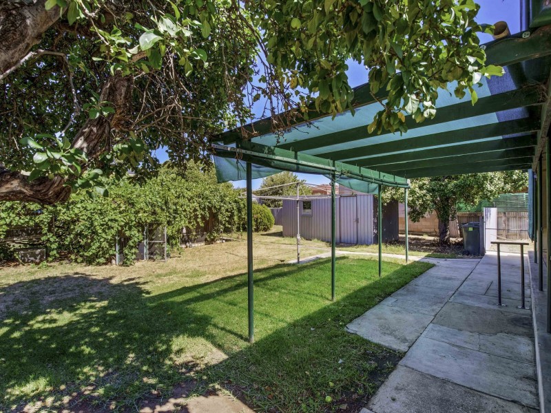 9 Bedford Street, Mansfield Park SA 5012