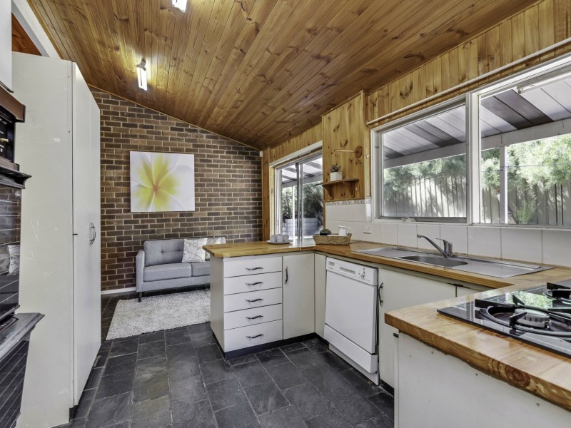 3 Roycroft Avenue, Gulfview Heights SA 5096