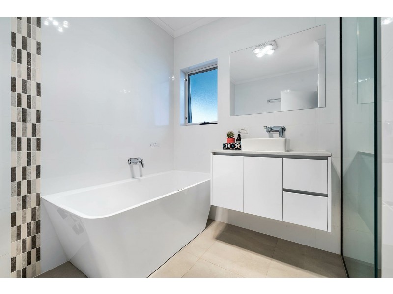 9 Bunburra Street, Para Hills West SA 5096