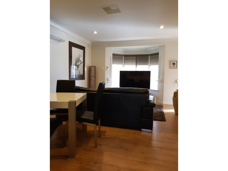 2/3 York Place, Woodville North SA 5012