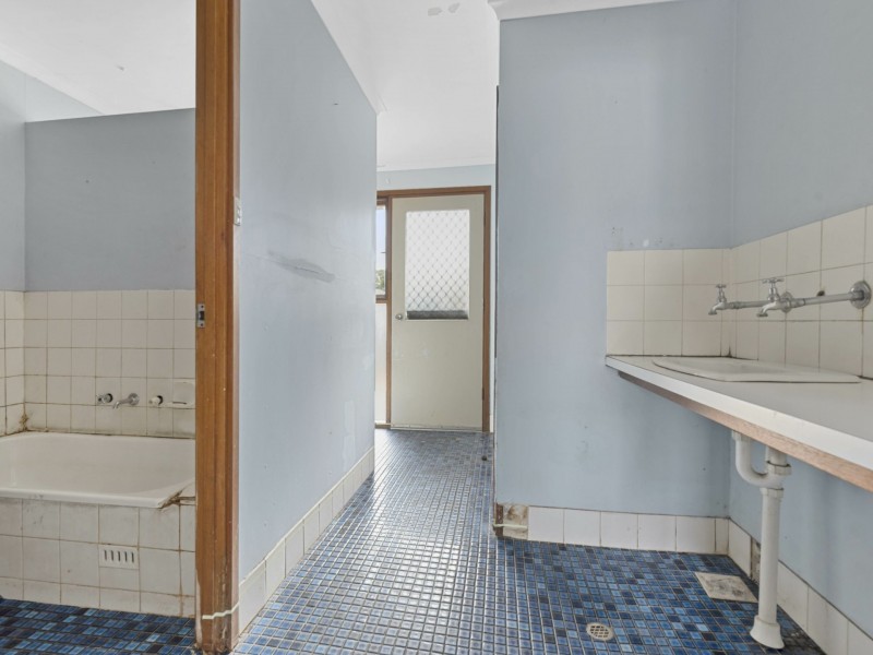 2 Devlin Road, Novar Gardens SA 5040