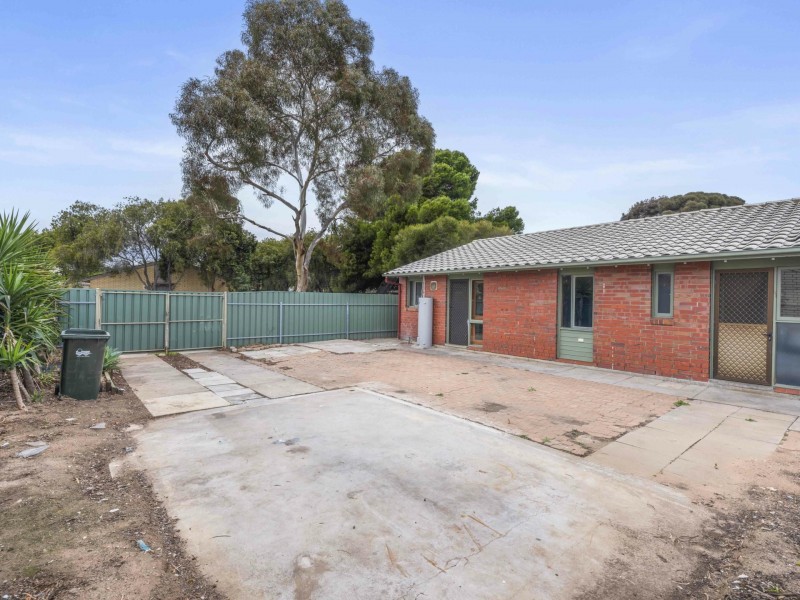 2 Devlin Road, Novar Gardens SA 5040