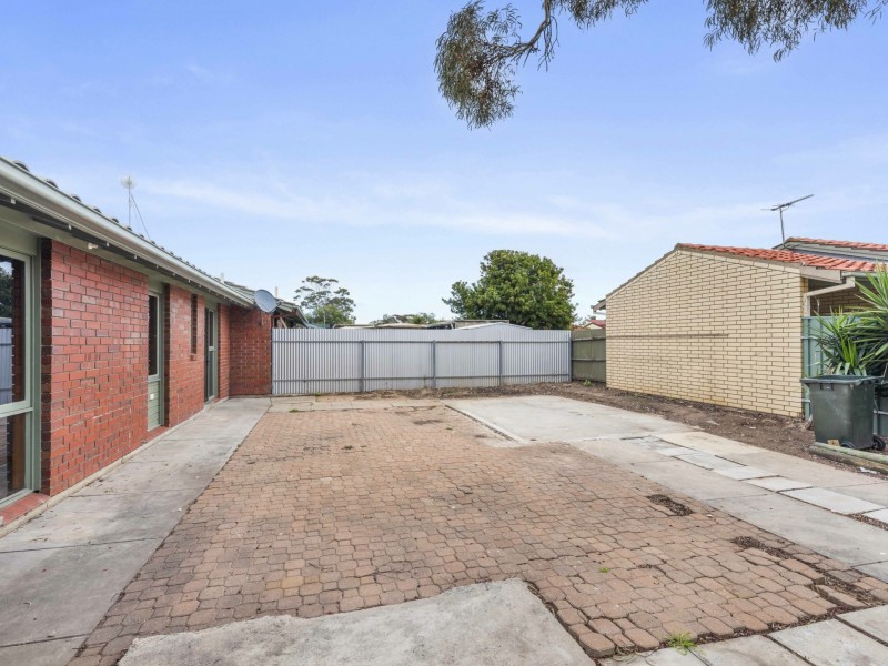 2 Devlin Road, Novar Gardens SA 5040