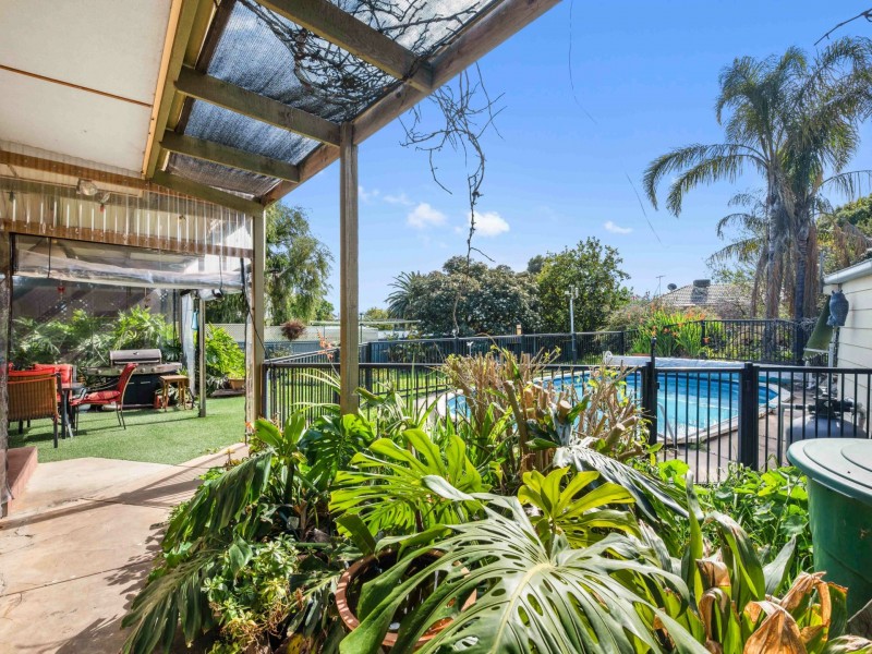 12 Graham Street, Para Hills SA 5096