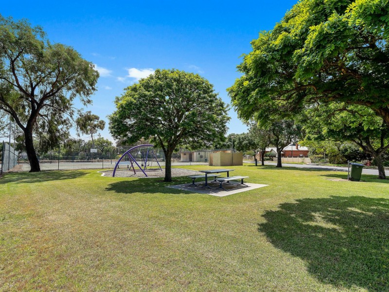 8A Guernsey Terrace, Woodville SA 5011