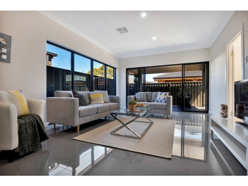 20 Maximillian Court, Mansfield Park SA 5012