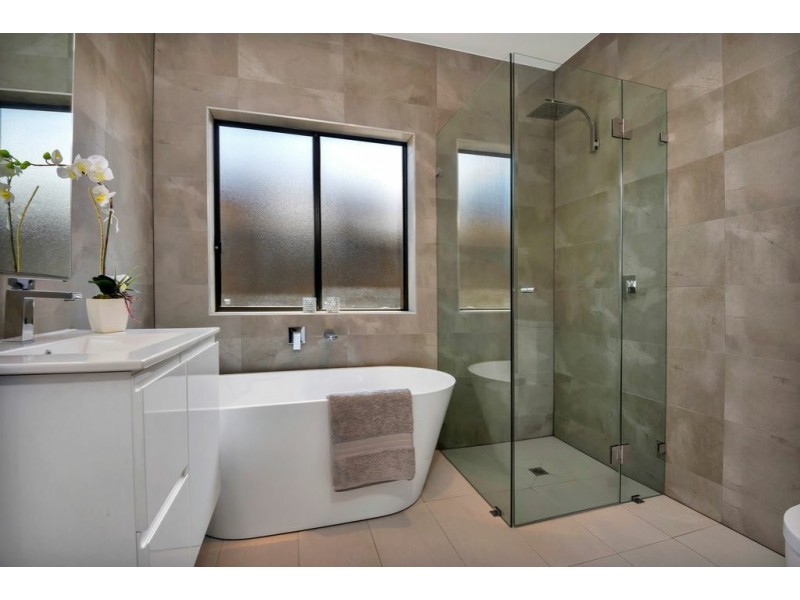 20 Maximillian Court, Mansfield Park SA 5012