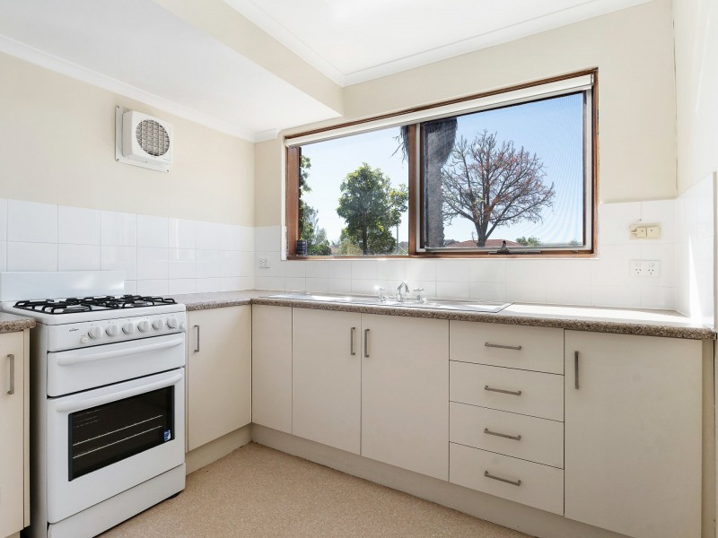 8 Simpson Avenue, Queenstown SA 5014