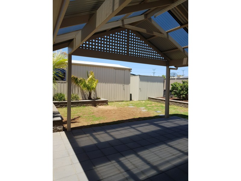 83 Fleming Crescent, Mansfield Park SA 5012