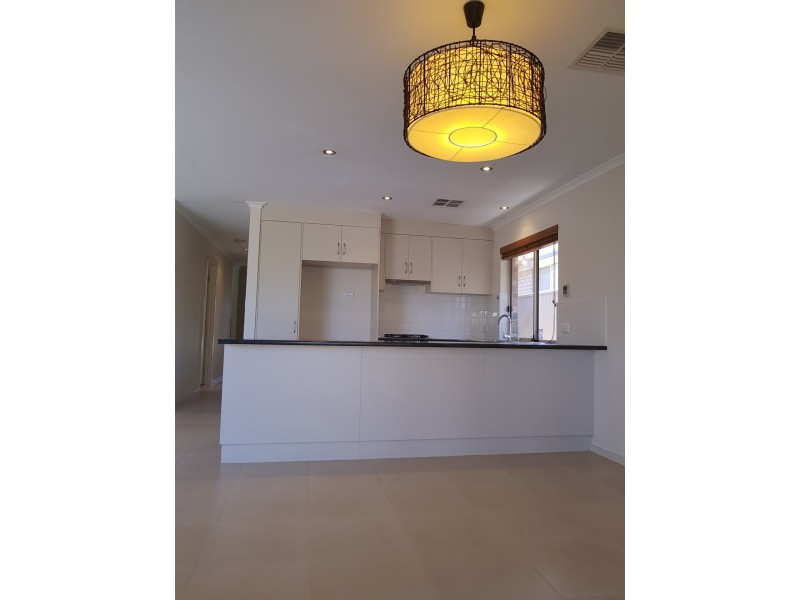 83 Fleming Crescent, Mansfield Park SA 5012