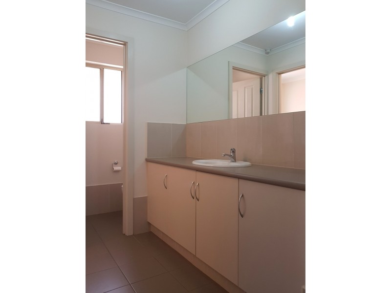 83 Fleming Crescent, Mansfield Park SA 5012