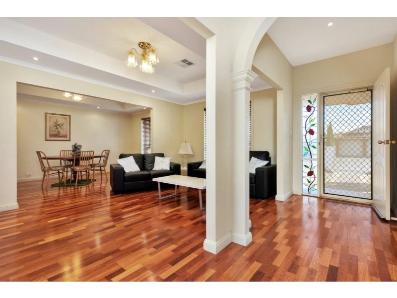 6 Linear Crescent, Walkley Heights SA 5098