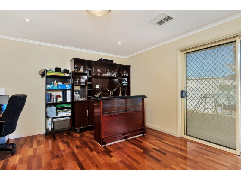 6 Linear Crescent, Walkley Heights SA 5098