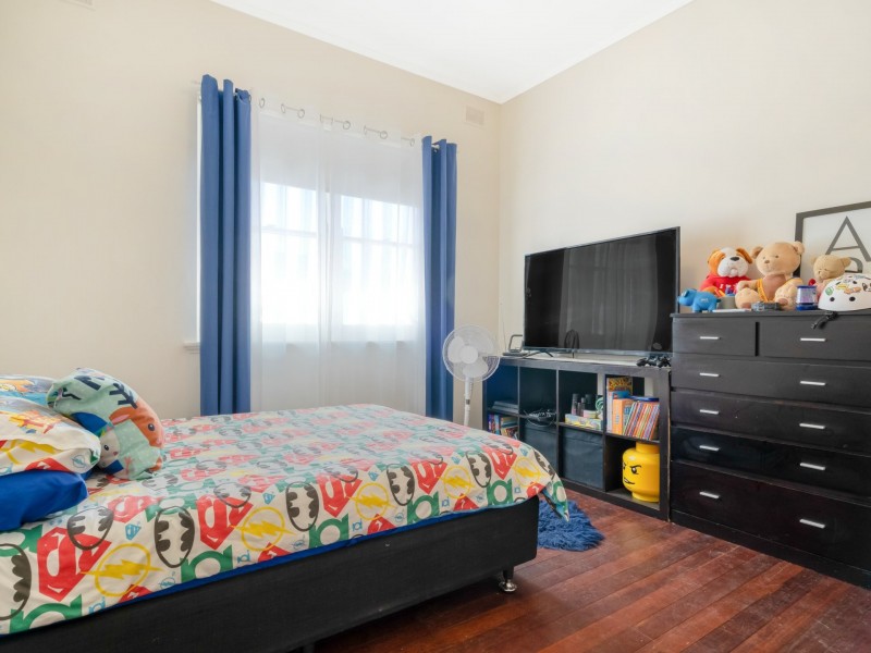 6 Torrens Crescent, Pennington SA 5013