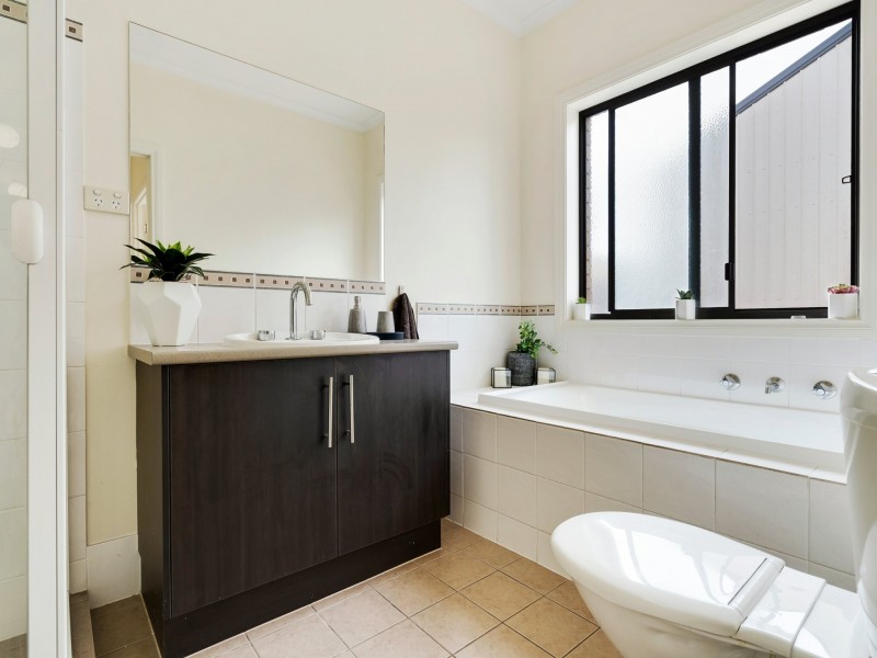 6A Torrens Crescent, Pennington SA 5013