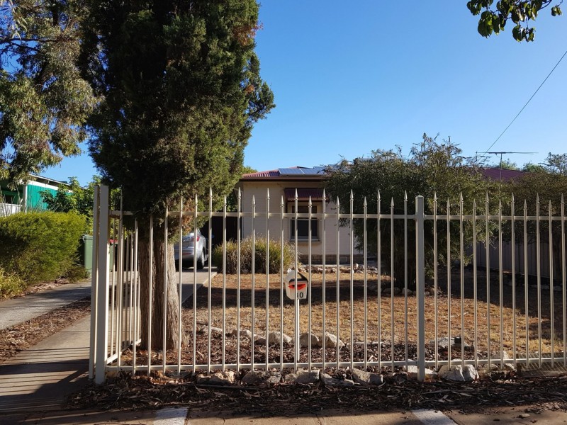 30 Durdin Road, Elizabeth Vale SA 5112