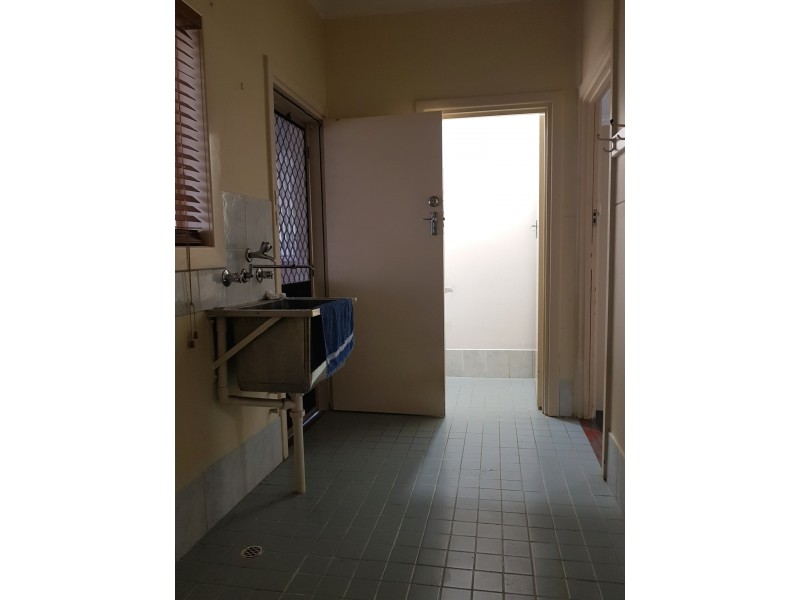 30 Durdin Road, Elizabeth Vale SA 5112