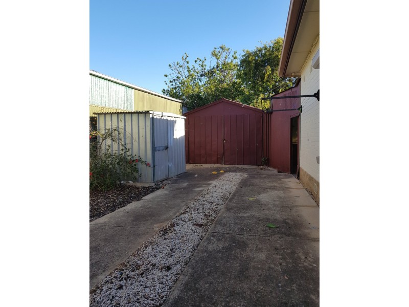 30 Durdin Road, Elizabeth Vale SA 5112