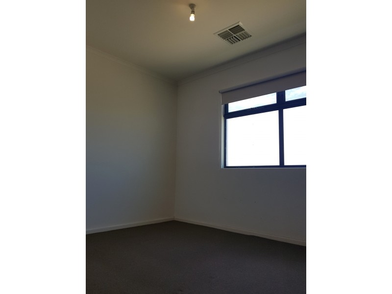 37 St Johns Road, Ottoway SA 5013