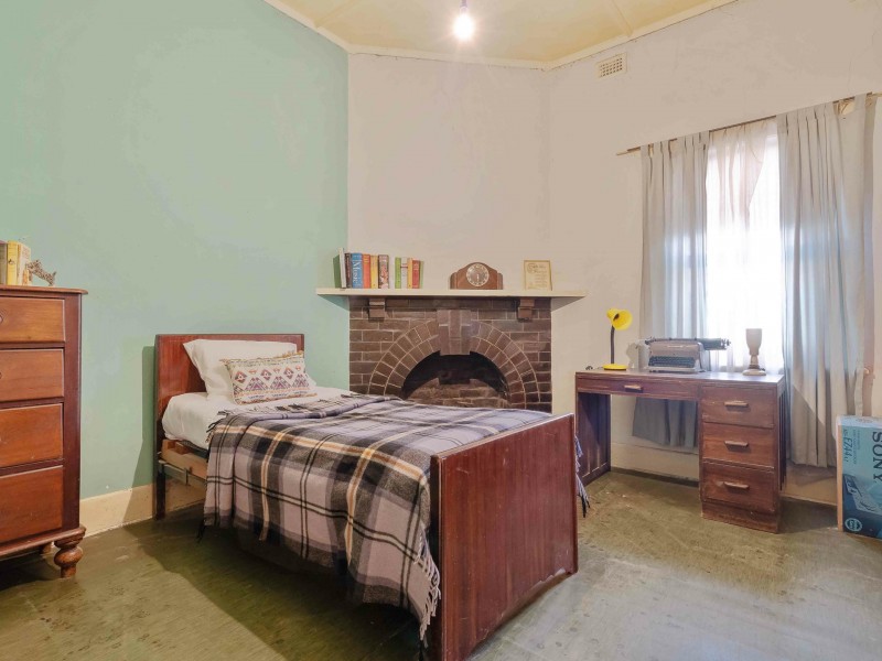 15 Herbert Street, Cheltenham SA 5014